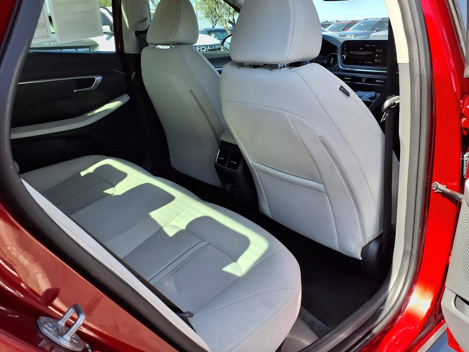 Certified 2023 Hyundai Sonata SEL w/ Convenience Package FWD image 13