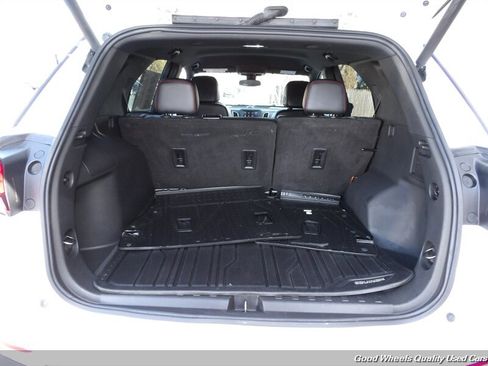 Used 2022 Chevrolet Equinox RS w/ LPO, Floor Liner Package AWD/4WD image 21