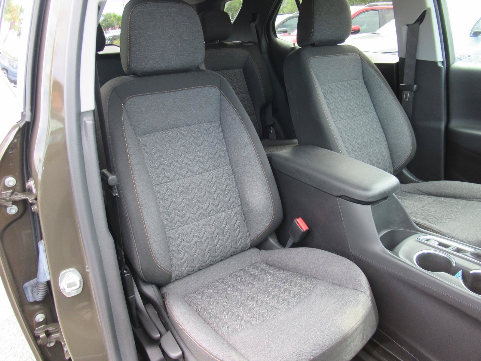 Used 2023 Chevrolet Equinox LT FWD image 10