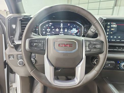 Used 2025 GMC Sierra 2500 SLT w/ SLT Convenience Package AWD/4WD image 23