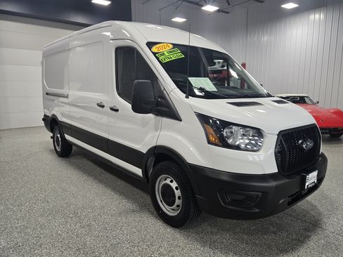 Used 2024 Ford Transit 250 148 Medium Roof RWD image 8