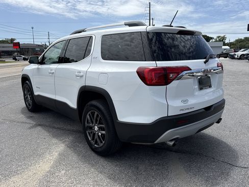 Used 2019 GMC Acadia SLT FWD image 3