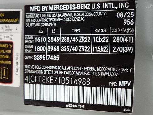 Used 2026 Mercedes-Benz GLS 63 AMG 4MATIC image 40