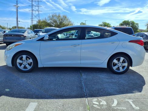 Used 2013 Hyundai Elantra GLS w/ Preferred Pkg image 21