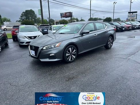 Used 2021 Nissan Altima 2.5 SV image 3