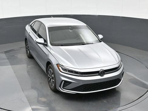 Used 2026 Volkswagen Jetta S FWD image 32