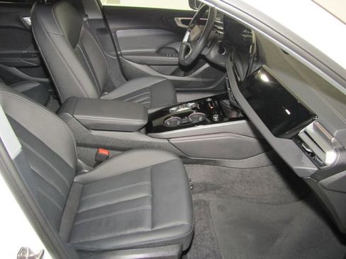 Used 2025 Audi A5 2.0T Premium image 19