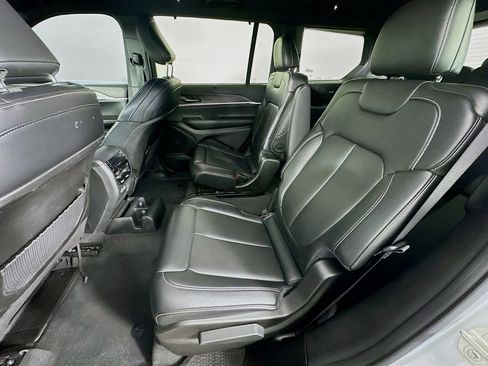 Certified 2024 Jeep Grand Cherokee L Limited w/ Luxury Tech Group II image 37