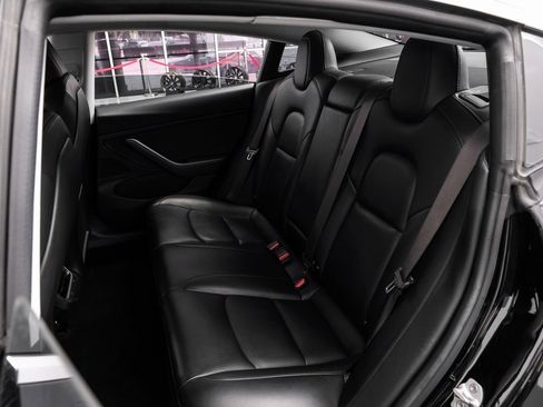 Used 2018 Tesla Model 3 Long Range image 42