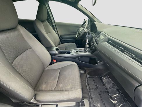 Certified 2022 Honda HR-V Sport image 30