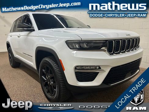 Used 2022 Jeep Grand Cherokee Limited AWD/4WD image 1