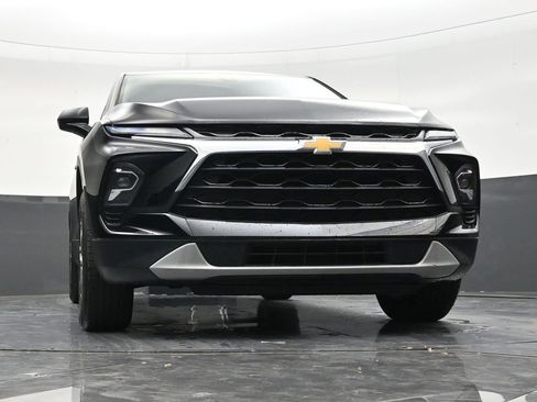 Used 2024 Chevrolet Blazer LT FWD image 26