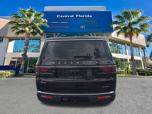 Used 2022 Jeep Wagoneer Series III w/ Premium Group I RWD image 6