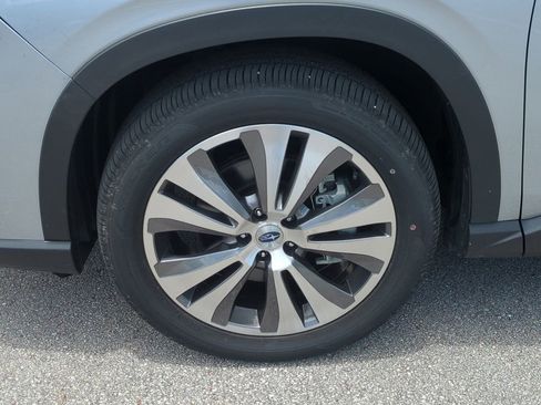 Used 2022 Subaru Ascent Limited w/ Technology Package AWD/4WD image 12