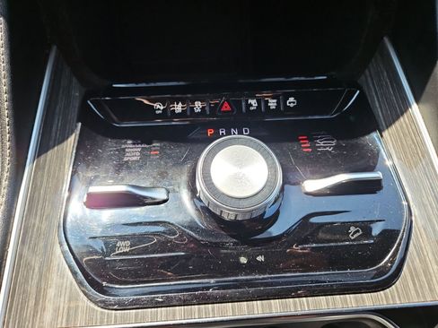 Used 2022 Jeep Wagoneer Series III image 28