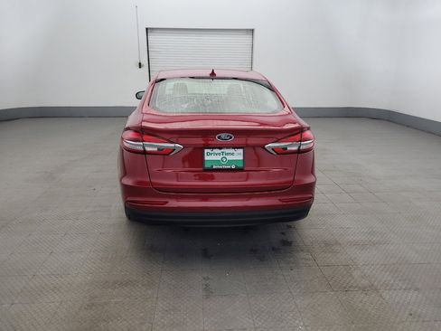 Used 2020 Ford Fusion SE image 6
