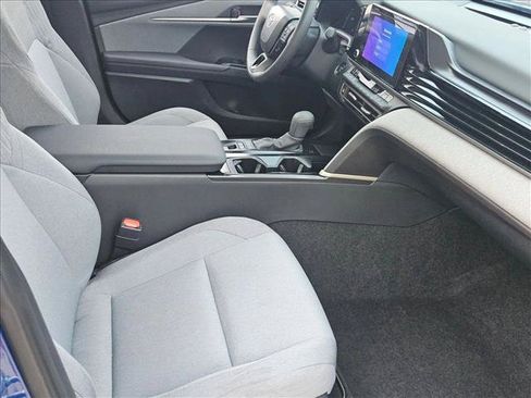 Used 2025 Toyota Camry LE w/ Convenience Package FWD image 20