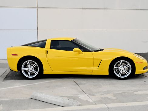 Used 2008 Chevrolet Corvette Coupe image 7