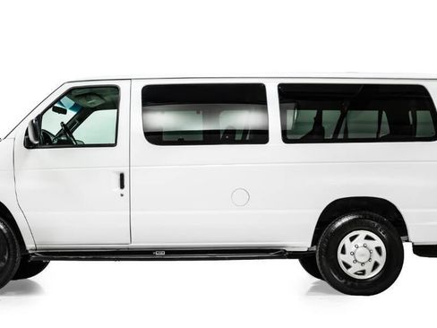 Used 2001 Ford E-350 and Econoline 350 XLT image 6