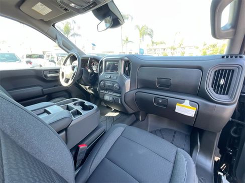 New 2026 Chevrolet Silverado 1500 Custom image 28