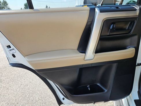 Used 2012 Toyota 4Runner Limited AWD/4WD image 15