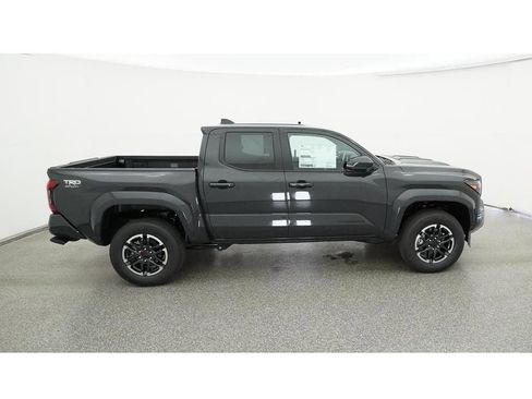 Used 2024 Toyota Tacoma TRD Sport image 14
