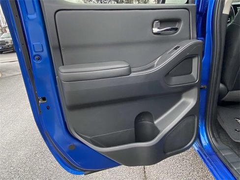 Used 2024 Nissan Frontier SL w/ Technology Package image 13