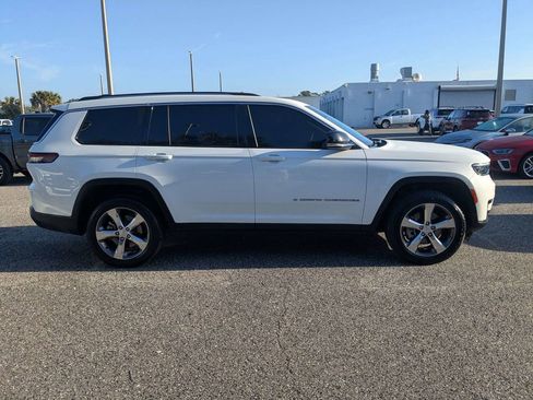 Used 2022 Jeep Grand Cherokee L Limited AWD/4WD image 3