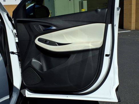 Used 2024 Buick Encore GX Preferred w/ Advanced Technology Package image 21