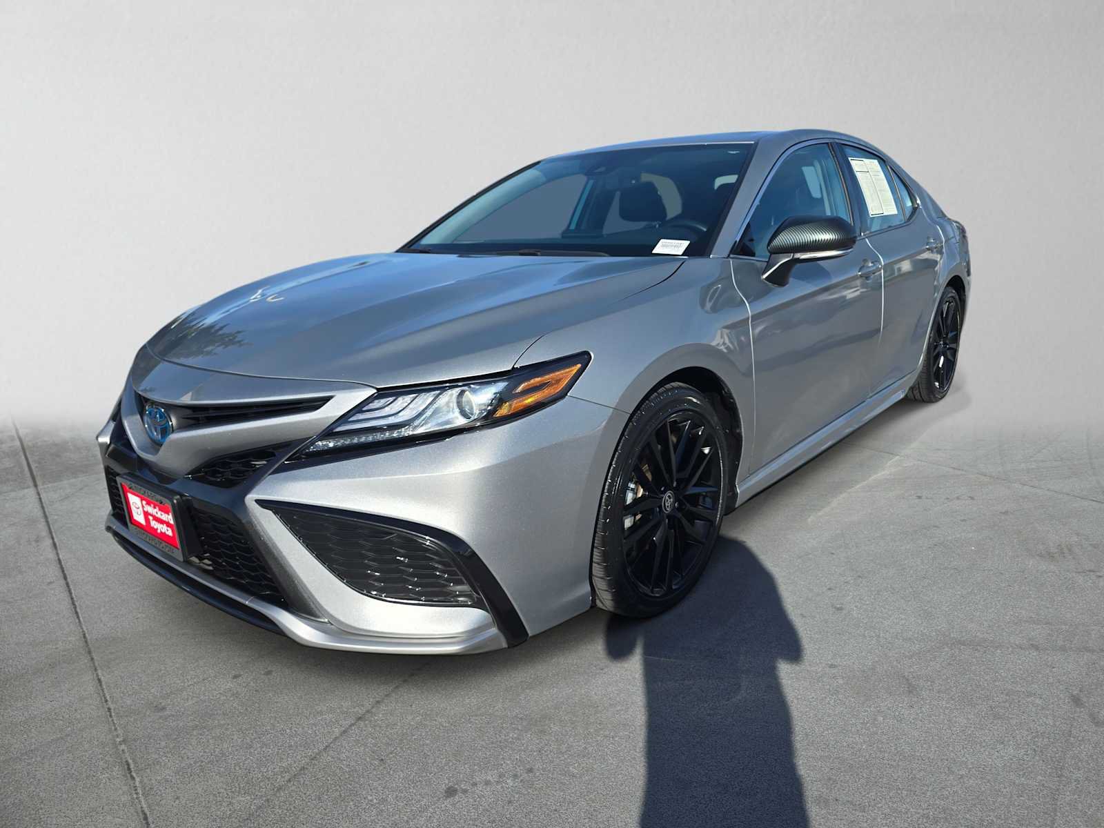 Used 2023 Toyota Camry XSE w/ Cold Weather Package FWD image 7