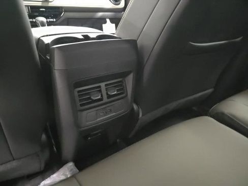 New 2026 Chevrolet Colorado ZR2 w/ Technology Package image 24