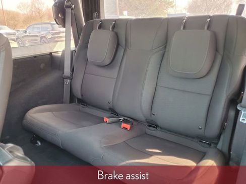 Used 2022 Jeep Wrangler Sport image 36