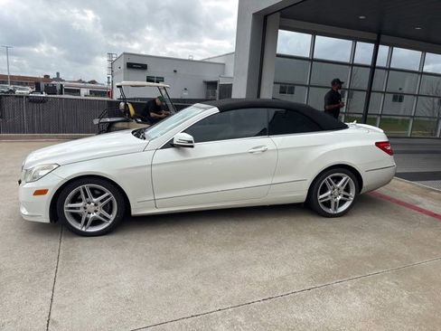 Used 2011 Mercedes-Benz E 350 Cabriolet image 3