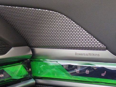 Certified 2024 BMW 760i xDrive 760i xDrive w/ Executive Package image 32