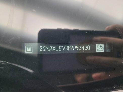 Used 2021 Chevrolet Equinox LT AWD/4WD image 33