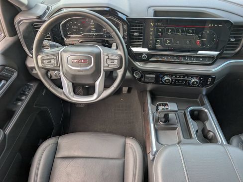 Used 2024 GMC Sierra 1500 SLT AWD/4WD image 10