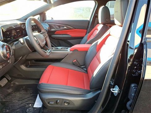 New 2025 Chevrolet Equinox EV RS image 9