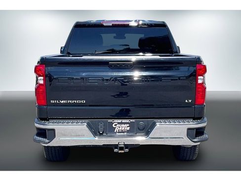 Used 2024 Chevrolet Silverado 1500 LT AWD/4WD image 5