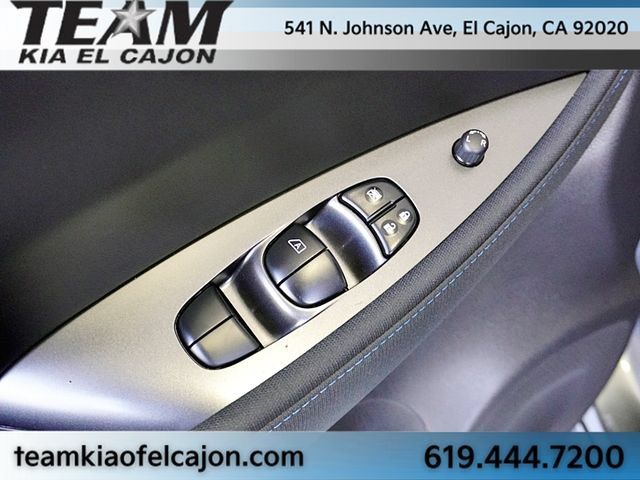 Used 2024 Nissan Leaf S FWD image 22