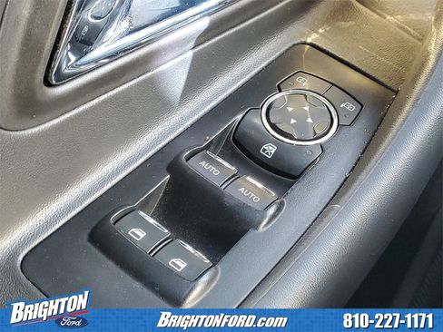 Used 2016 Ford Taurus Limited image 13