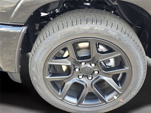 New 2026 RAM 1500 Laramie AWD/4WD image 45