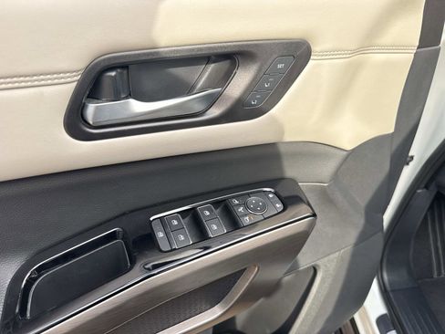 Used 2022 Nissan Pathfinder Platinum w/ Cargo Package image 18