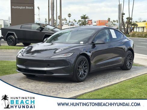 Used 2024 Tesla Model 3 Standard Range image 1