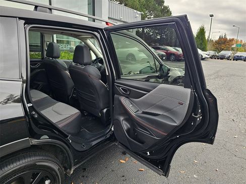 Used 2024 Subaru Forester Sport image 12