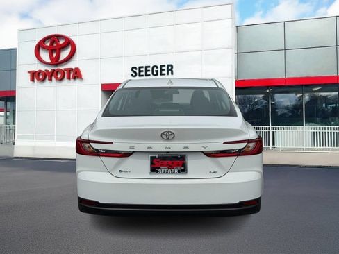 Used 2026 Toyota Camry LE FWD image 5