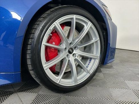 Used 2024 Audi RS 6 performance AWD/4WD image 10