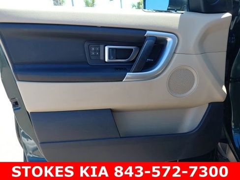Used 2017 Land Rover Discovery Sport HSE AWD/4WD image 21