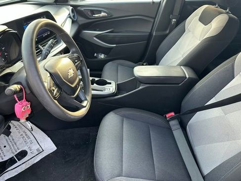 Used 2024 Chevrolet Trax LS w/ Driver Confidence Package image 12