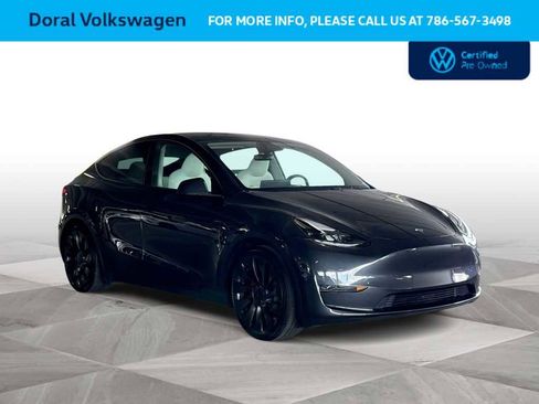 Used 2025 Tesla Model Y Performance AWD/4WD image 2