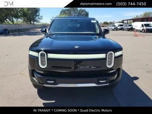 Used 2023 Rivian R1S Adventure image 2